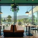 Happy Valley Aparthotel 4*