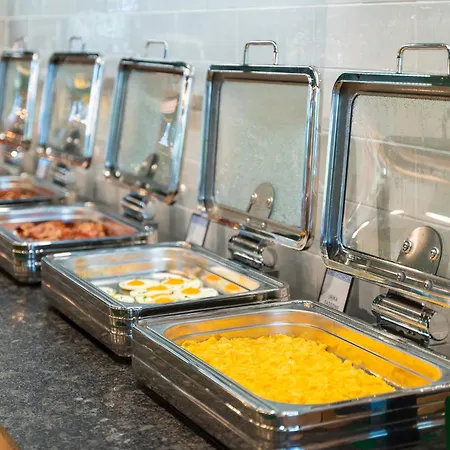 Happy Valley Aparthotel 4*