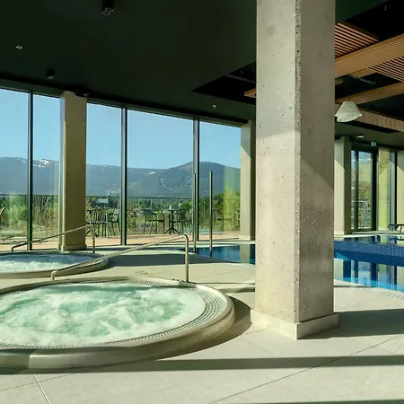 Happy Valley Aparthotel