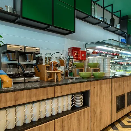 Happy Valley Aparthotel