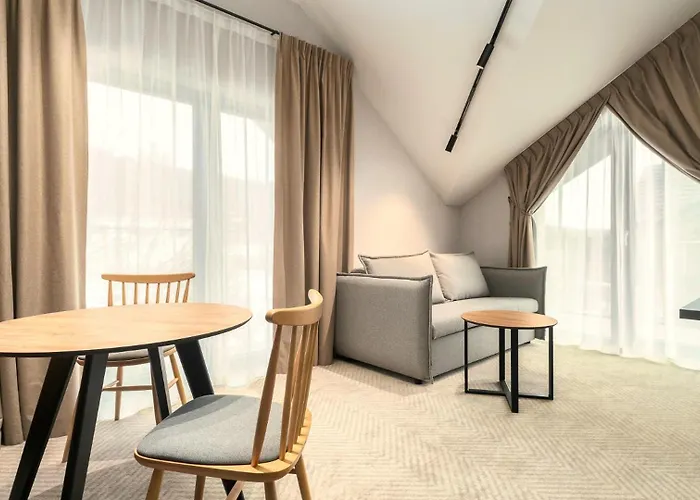 Happy Valley Aparthotel 4*