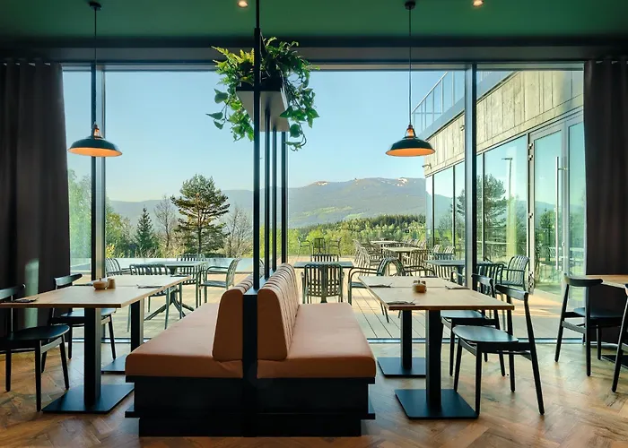 Happy Valley Aparthotel 4*