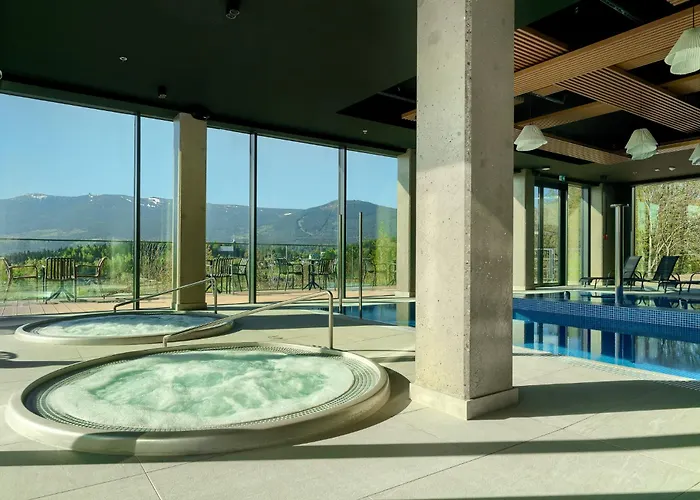 Happy Valley Aparthotel