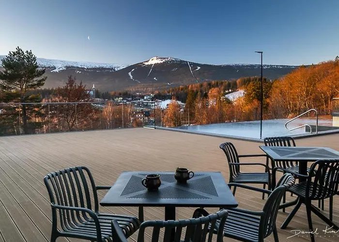 Happy Valley Aparthotel 4*