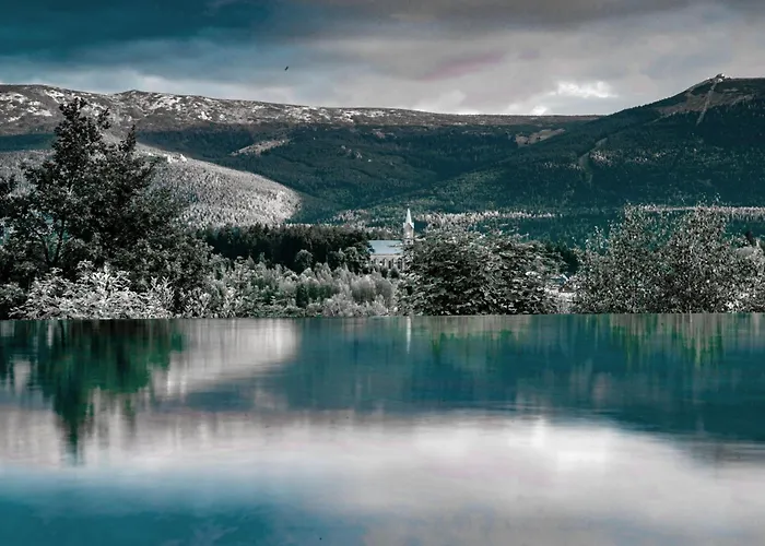 Aparthotel Happy Valley 4*