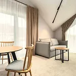 Happy Valley Aparthotel 4*