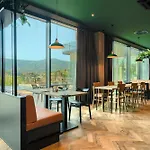 Happy Valley Aparthotel