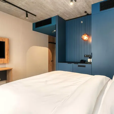 Happy Valley Aparthotel 4*