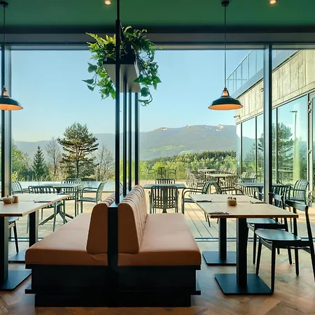 Happy Valley 公寓式酒店 4*