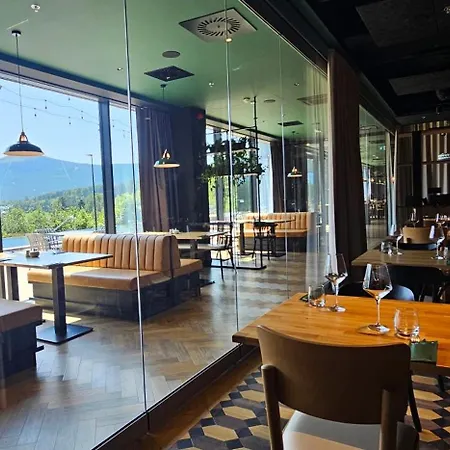 Happy Valley 公寓式酒店 4*